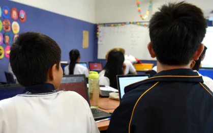 Học sinh quay lại trường: Dịch không bùng phát ở Australia, Hàn Quốc không bắt test nhanh