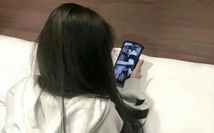 Làm thế nào để không phải chịu phí SMS ngân hàng tới 55.000-77.000 đồng/tháng?