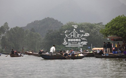 Chùa Hương xin ý kiến thành phố Hà Nội cho phép đón khách vào chùa