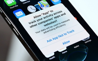 Apple chỉnh nhẹ một tính năng, Facebook "bốc hơi" 300.000 tỷ đồng?