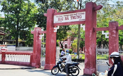Cuối năm học, học sinh vẫn ngập trong các khoản thu từ "trên trời"