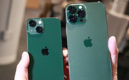 Samsung Galaxy S22 mất giá cực nhanh, iPhone 13 mới là khoản đầu tư tốt nhất