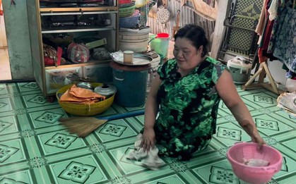 Người phụ nữ tỉnh dậy đã không còn đôi chân: "Tôi gắng gượng đời mình vì câu nói của má"