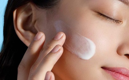 4 thời điểm phụ nữ thường không bôi kem chống nắng khiến da nhăn - già - xấu không tưởng