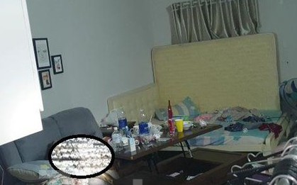 Thi thể nữ giới không mặc áo trong căn hộ chung cư