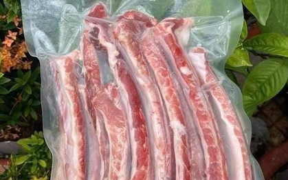 Sườn que bất ngờ được bán tràn lan với mức giá rẻ chưa từng có, nhưng đừng vội ham rẻ mà mua nếu không biết những điều này?