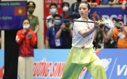 Đôi tay "lạ" của Hoa khôi Wushu Dương Thuý Vi