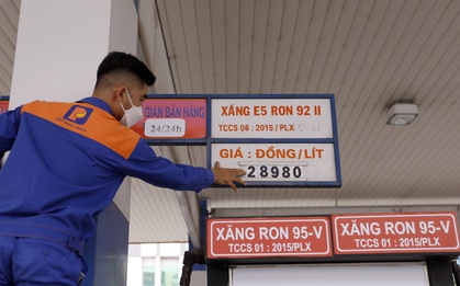 Từ 15h chiều nay, xăng dầu lại đồng loạt tăng giá