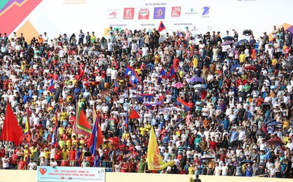 Sân Thiên Trường lập kỷ lục vô tiền khoáng hậu