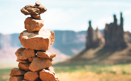 Rock Balancing - Nghệ thuật thăng bằng đá hay trào lưu phá hủy môi trường?