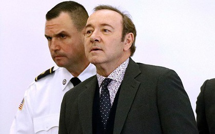 Ngôi sao Mỹ Kevin Spacey đối mặt với 4 tội danh tấn công tình dục ở Anh