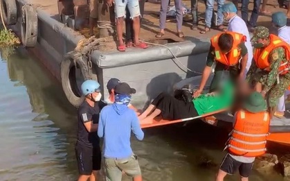 Cứu sống người phụ nữ bỏ lại sổ hộ khẩu, nhảy cầu Cửa Đại
