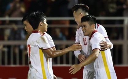 HLV Nguyễn Thành Vinh: "Muốn chiếm vị trí của Tiến Linh, Tuấn Hải còn phải nỗ lực nhiều"
