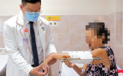 Nhiễm trùng nặng, huỷ xương cánh tay sau khi bó thuốc lá cây