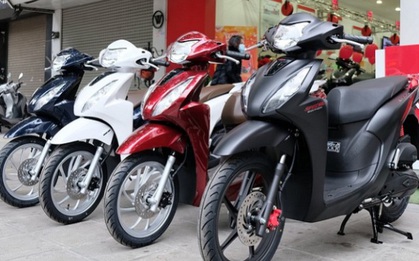 Liên tục phá đỉnh chạm ngưỡng 60 triệu đồng, Honda Vision bất ngờ gia nhập hội "siêu xe" - dân mạng ngán ngẩm: Đại gia mới dám mua Vision