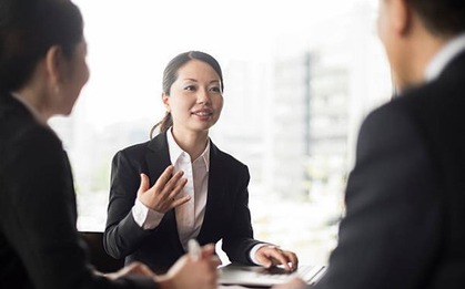 Nhà tuyển dụng treo lương cao cho vị trí hấp dẫn nhưng khi phỏng vấn lại đề xuất mức thấp hơn, vì sao?