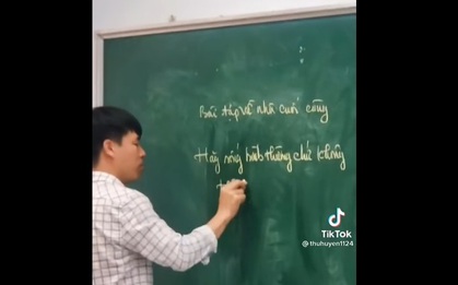 Bài tập về nhà cuối cùng của thầy giáo chỉ dài 1 dòng khiến học trò lớp 12 rưng rưng xúc động