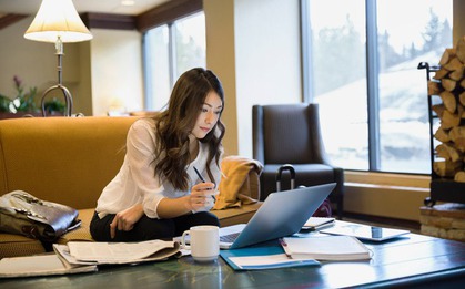 Tỷ lệ phụ nữ độc thân mua nhà ngày càng tăng mạnh, bất chấp những thách thức về khả năng chi trả