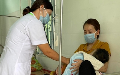 Cứu sống cháu nhỏ đuối nước trong thùng nhựa gia đình