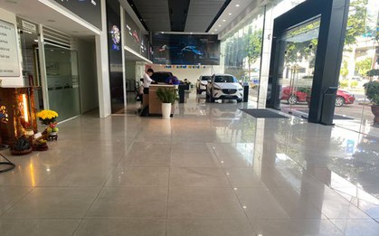 Tranh thủ mua ôtô trước... tháng "cô hồn"!