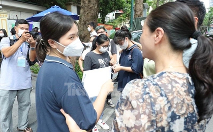 Thí sinh thi đạt điểm chưa cao: Phụ huynh đừng tạo thêm áp lực cho con