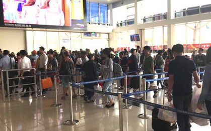 Tốn tiền để làm thủ tục nhanh ở sân bay, vẫn phải xếp hàng soi chiếu an ninh