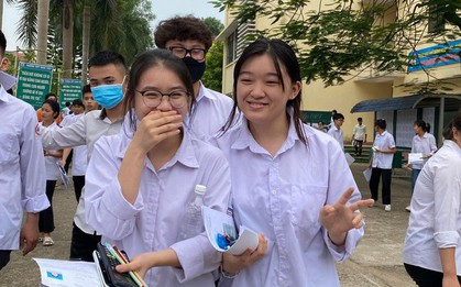 Tổ hợp KHTN: Vật lý điểm thi đột phá, Sinh học không còn "mưa điểm 10"