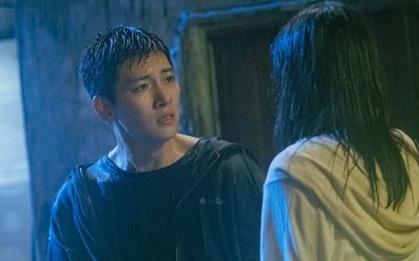 Lộ cảnh quay dưới mưa đầy tâm trạng của Ji Chang Wook và Won Ji An