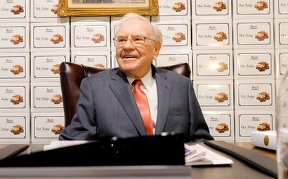 Làm việc vì đam mê như Warren Buffett: Từng không hề hỏi lương khi chưa là tỷ phú, cuối tháng mới biết nhận được bao nhiêu tiền
