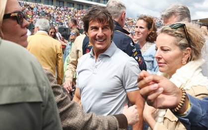 Tom Cruise đón sinh nhật 60 tuổi tại buổi hòa nhạc Adele