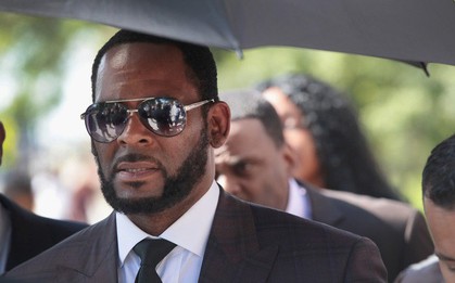 Tòa án loại bỏ cơ chế "theo dõi chống tự sát" đối với R. Kelly