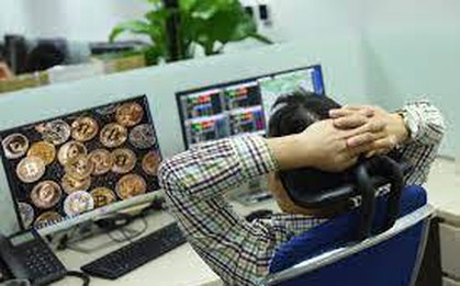 Một nhân viên ngân hàng có nguy cơ mất trắng tiền tỷ vì đầu tư tiền ảo