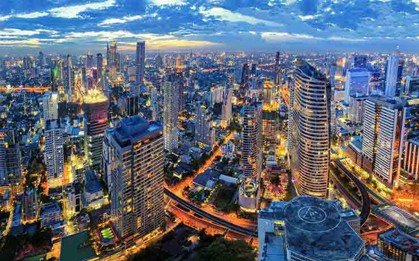 Rời bỏ Mỹ, doanh nhân 41 tuổi lựa chọn cuộc sống xê dịch khắp thế giới làm niềm vui: Chia nhỏ thu nhập đủ đi 40 nước, tiêu 200 triệu/tháng vẫn thoải mái
