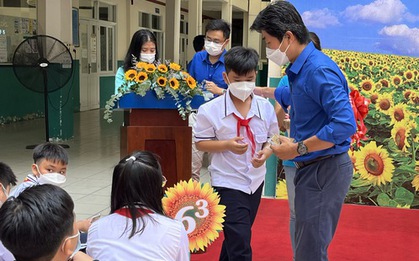 Nhiều trường tại TP.HCM tổ chức đón học sinh lớp 6 tựu trường theo cách riêng