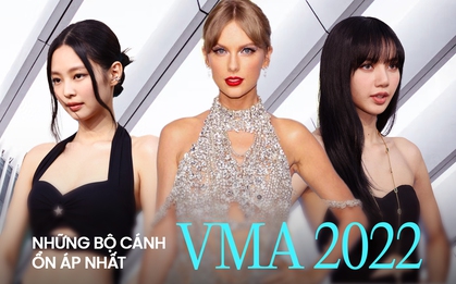 14 bộ cánh làm nên chuyện ở thảm đen VMAs 2022