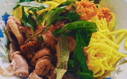 Đến Huế mà không thưởng thức món "bún trị ho" này thì quả là đáng tiếc