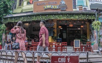 Thu hồi giấy phép kinh doanh cà phê đường tàu trong vòng 3 ngày