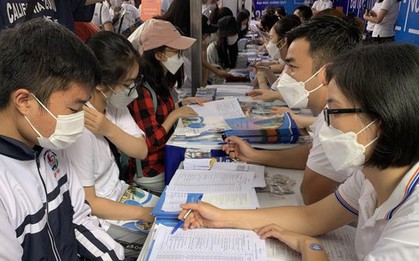 Tuyển sinh Đại Học 2022: Chống sốc điểm cao vẫn trượt