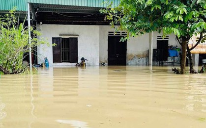 Dọn nhà ngày mưa lũ, người phụ nữ bị điện giật tử vong