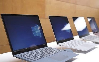 Thanh niên bị bắt tại chỗ khi đang trộm cắp máy tính trong siêu thị