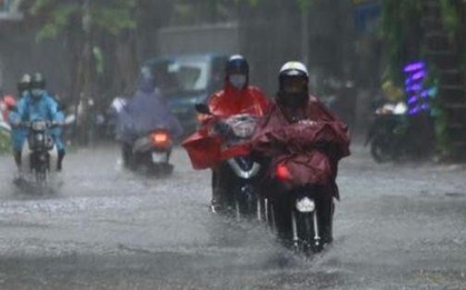 Ngày cuối nghỉ lễ 2/9, Hà Nội đón mưa dông