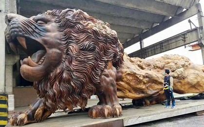 Tác phẩm điêu khắc được công nhận là tượng gỗ nguyên khối lớn nhất thế giới