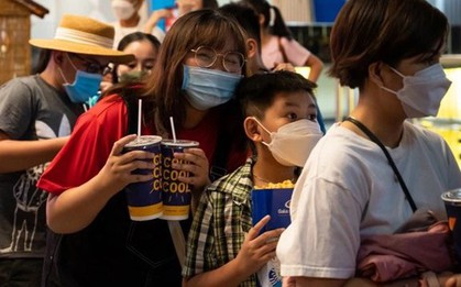 Mở cửa rạp phim đến 2h sáng: Cần giới hạn độ tuổi và không gian