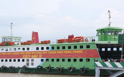 TP.HCM: Khẩn trương khắc phục, sửa chữa phà Cát Lái sau khi bị sà lan đâm hỏng