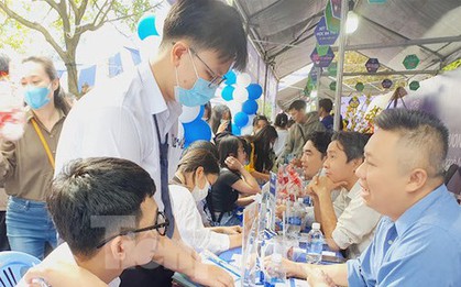 Tuyển sinh 2023: Thí sinh rộng cửa vào đại học