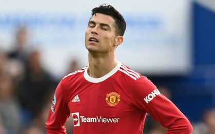 Ronaldo biến mất khỏi danh sách 100 đề cử Team Of The Year của FIFA Online 4