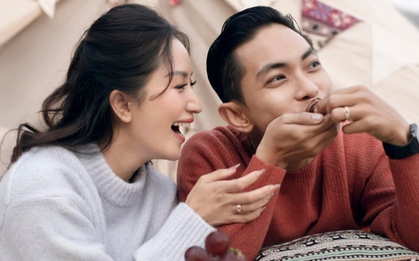 Khoảnh khắc ngọt ngào "đậm chất ngôn tình" của Khánh Thi - Phan Hiển sau đám cưới