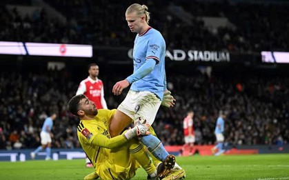 Man City hạ gục Arsenal