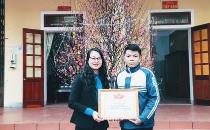 Nam học sinh nhặt được hơn 41 triệu đồng, trả lại người đánh rơi