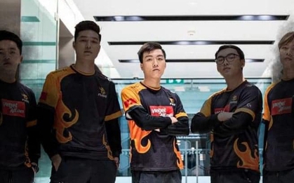 "Team Flash 2k" và cái bóng quá lớn của thế hệ vàng